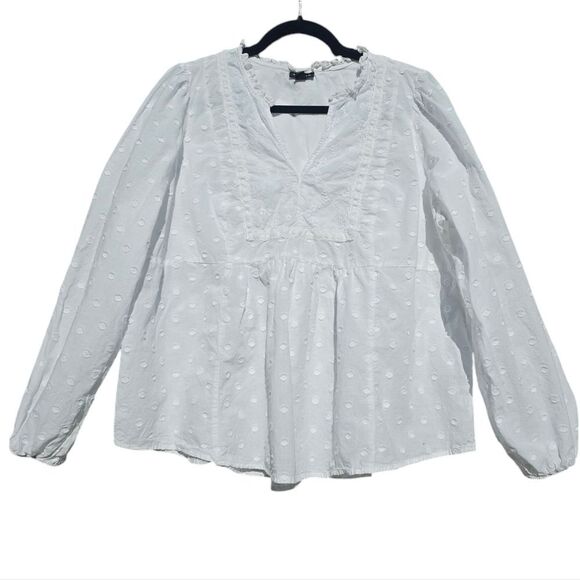 Torrid Clip Dot Mixed Eyelet Yoke Detail Top White - Women's 1X - Picture 2 of 9